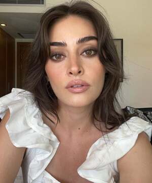 Esra Bilgic nude 12