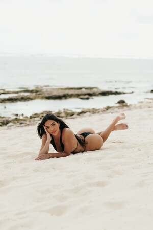 Essence Hoffman nude 3