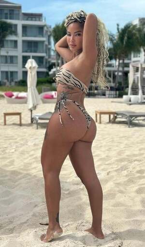 Estelle Bekouche nude 7