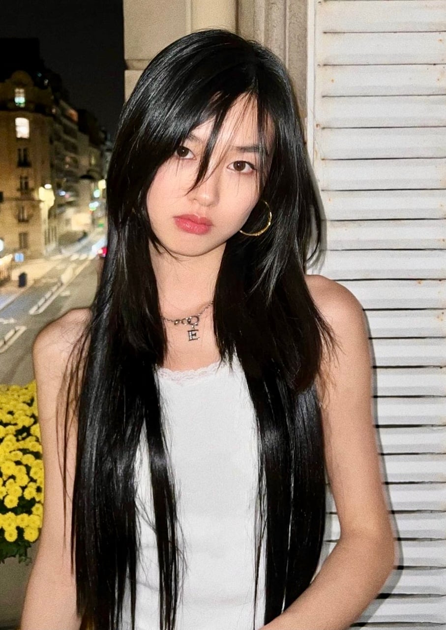 Estelle Chen nude 11