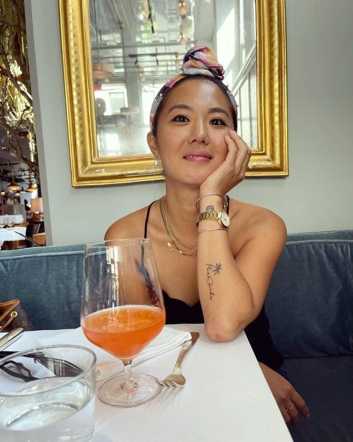 Esther Choi nude 4