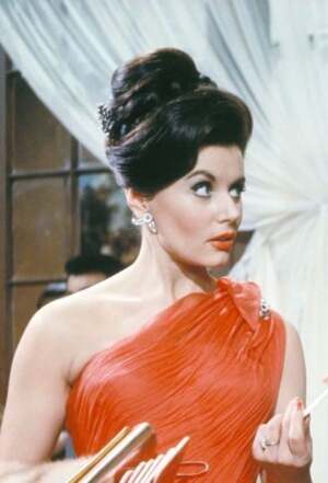 Eunice Gayson nude 7