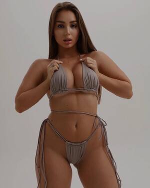 Eva Honey nude 3