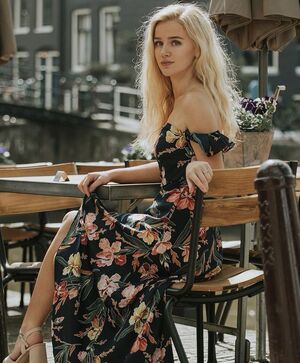 Eva Vlaardingerbroek nude 11