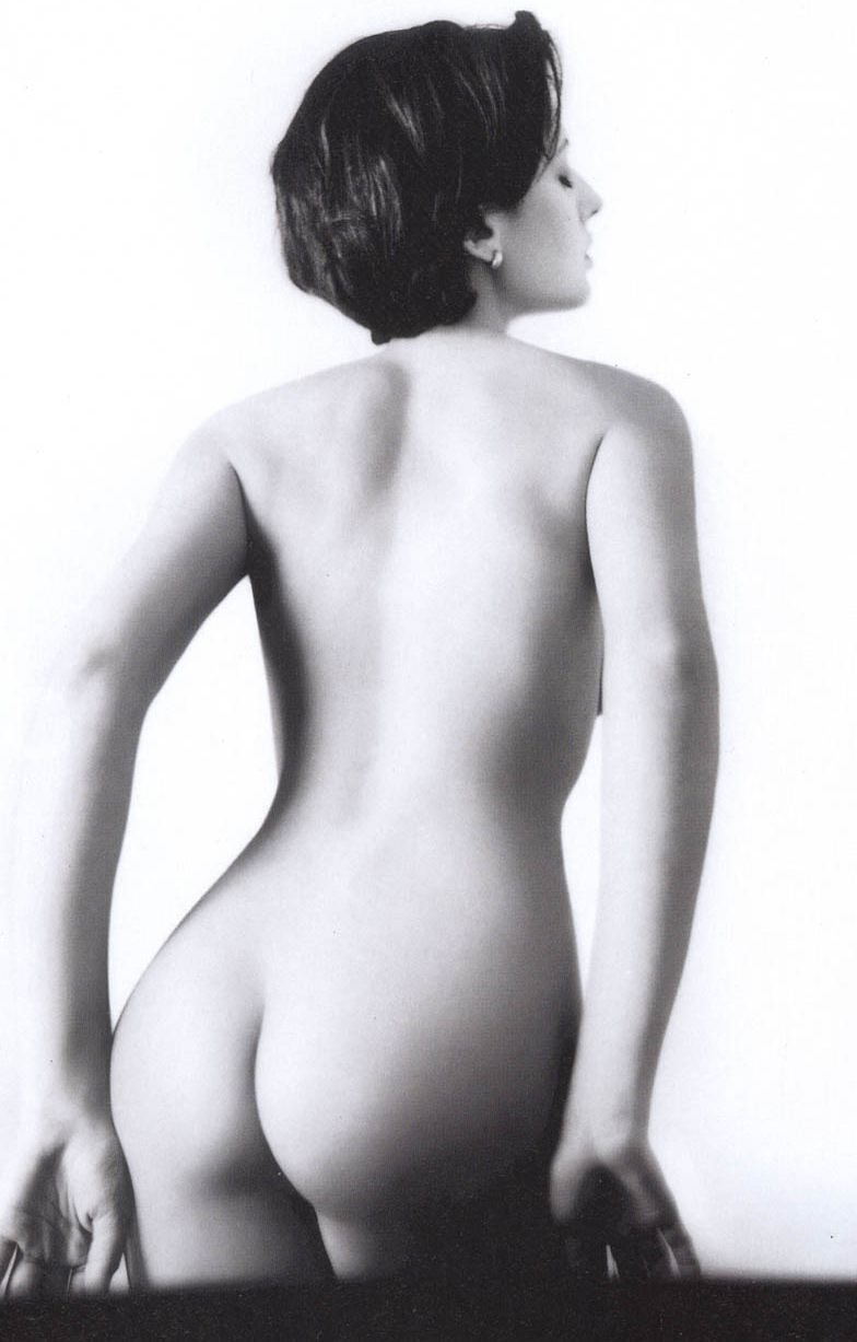 Evelina Papantoniou nude 4