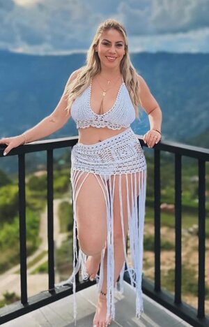 Evelyn Davila nude 10