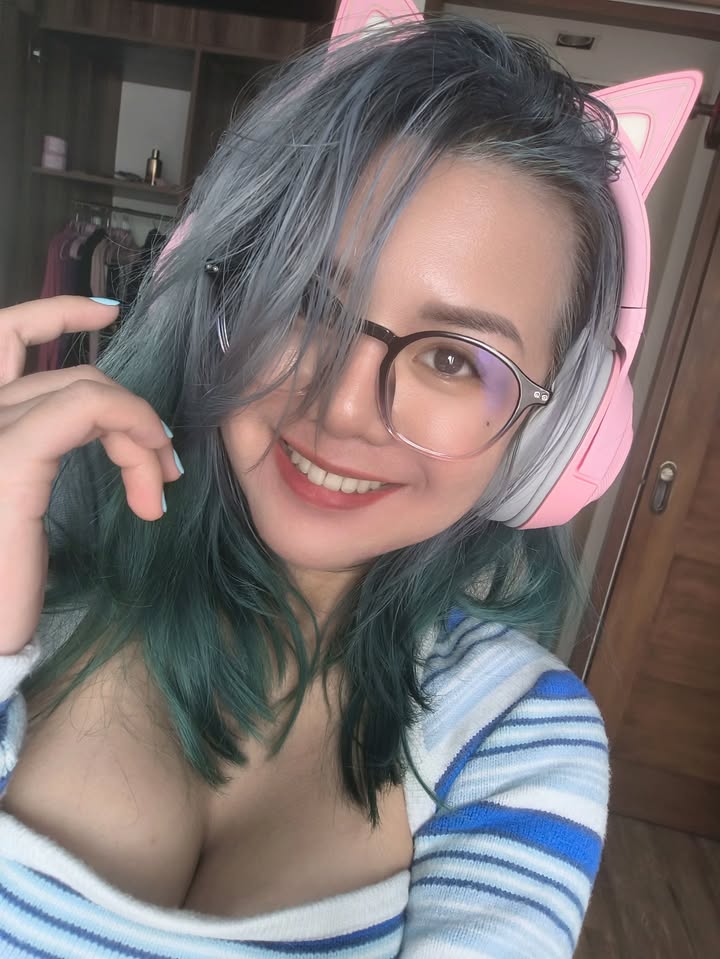 ExotiqFox nude 11
