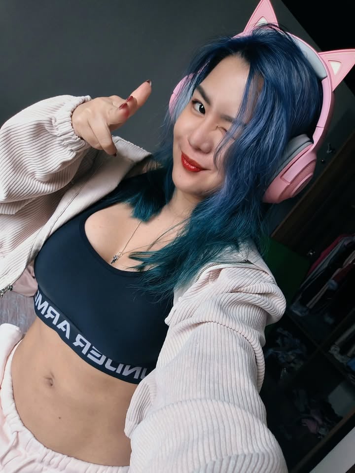 ExotiqFox nude 7