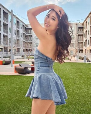ExtraEmily nude 3