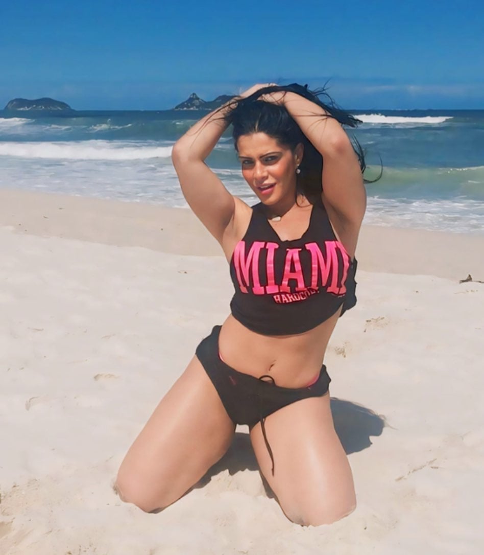 Fabiana Andrade nude 4