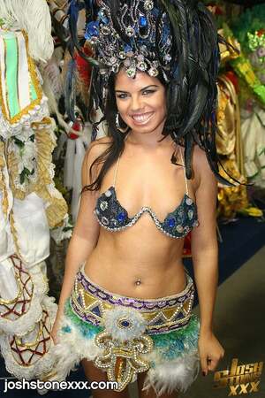 Fabiane Thompson nude 5