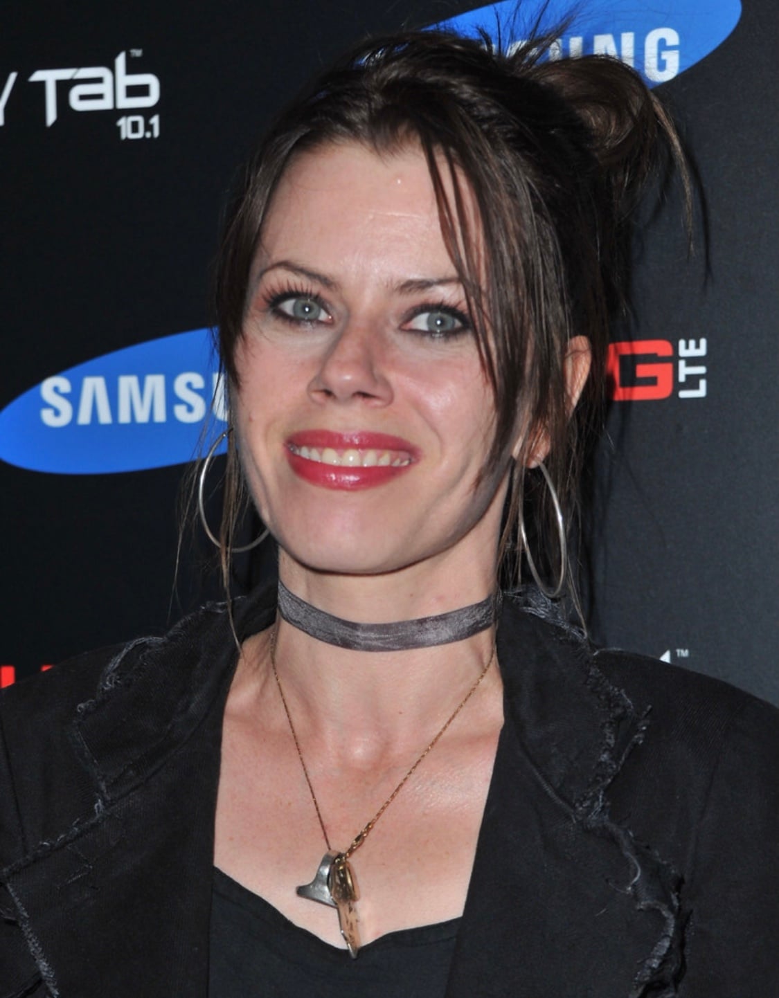 Fairuza Balk nude 9