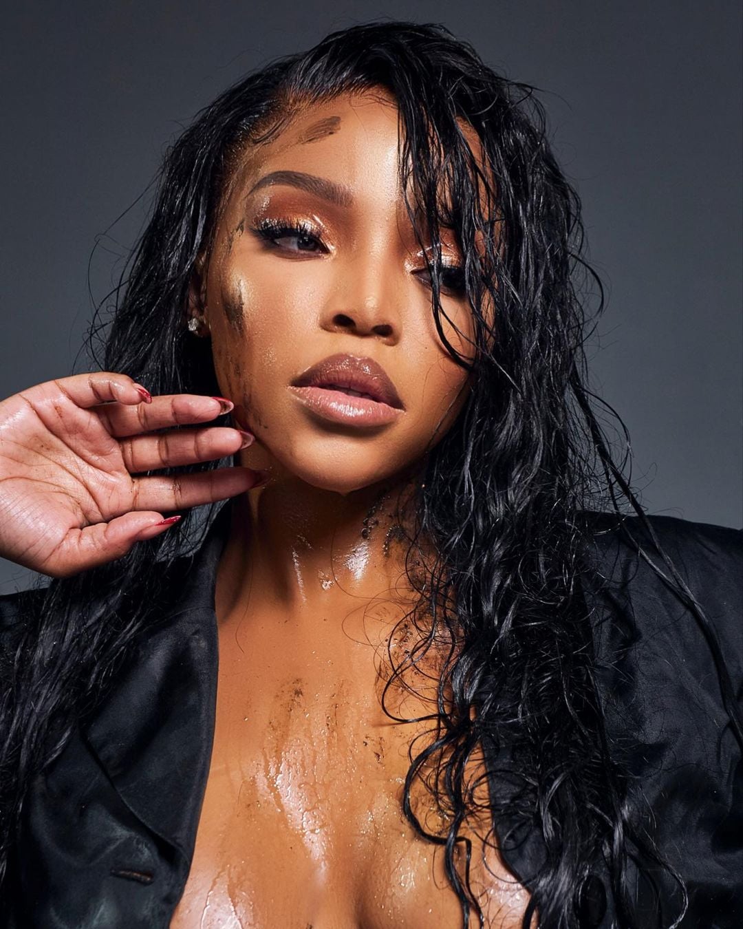 Faith Nketsi nude 6