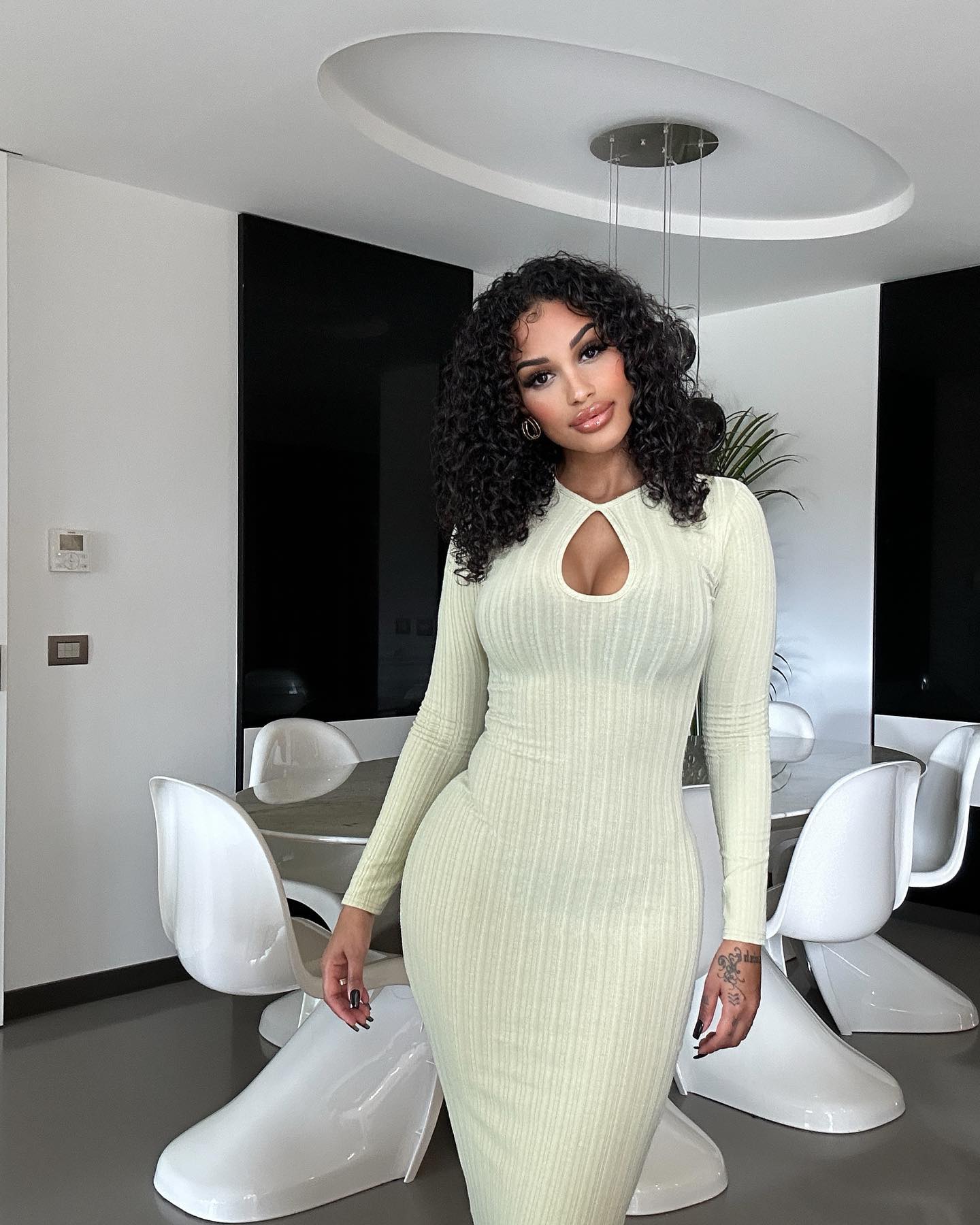 Fanny Neguesha nude 11
