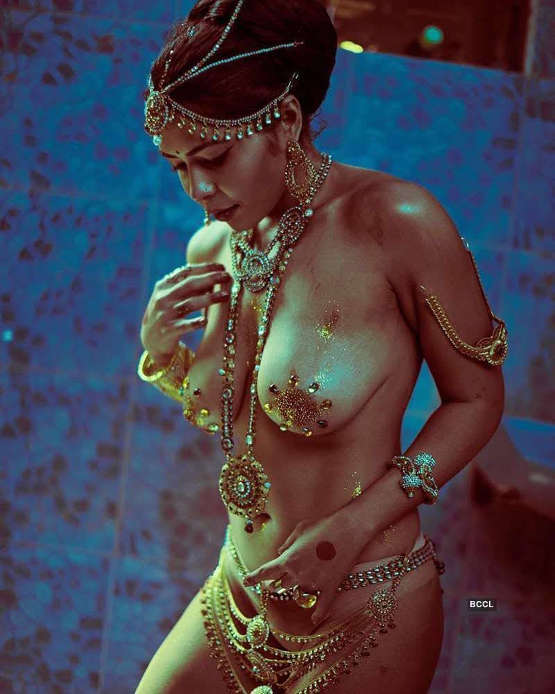 Farrah Kader nude 4