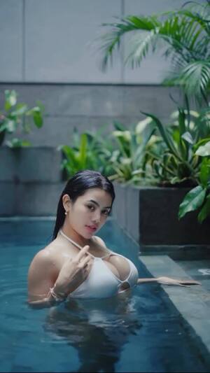 Fbyana nude 3