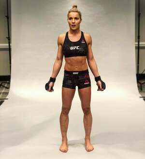 Felice Herrig nude 10