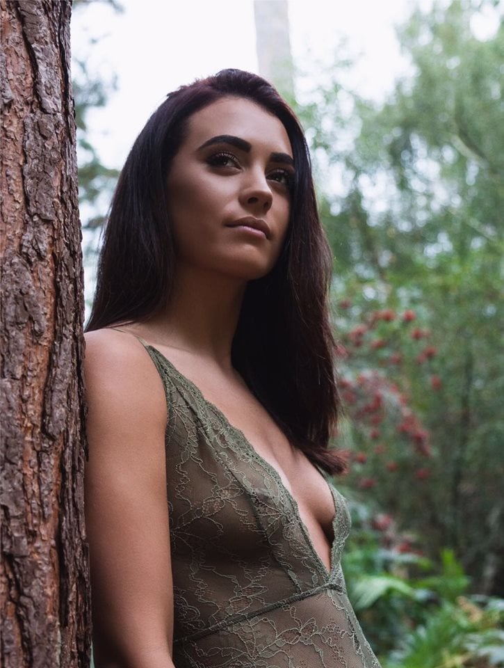 Ffion Rees nude 8