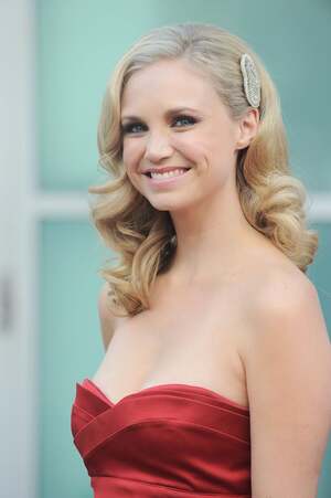 Fiona Gubelmann nude 11