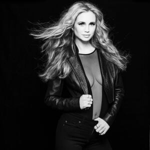 Fiona Gubelmann nude 9