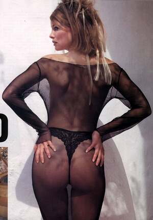 Flavia Vento nude 3