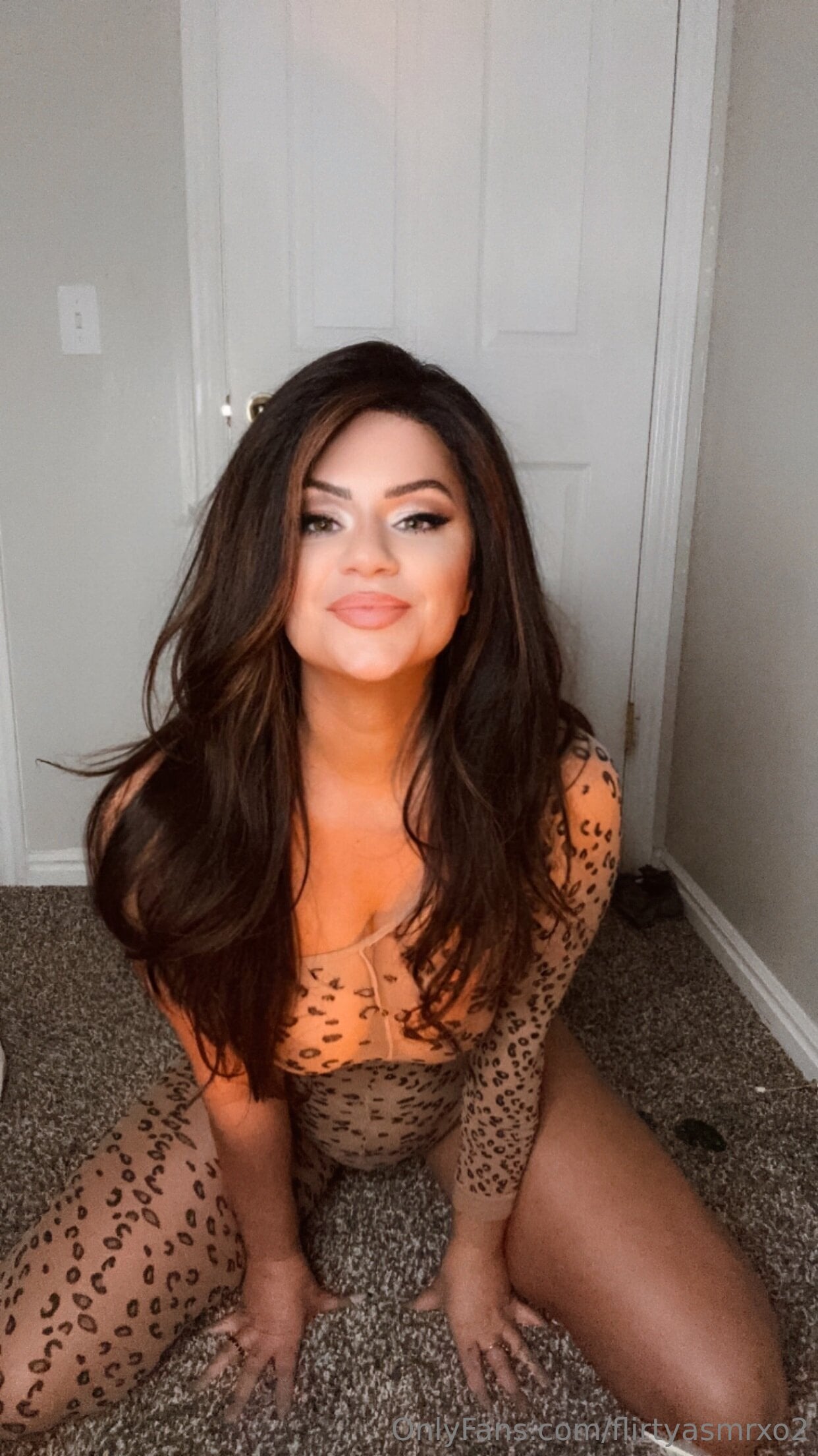 Flirty ASMR nude 6