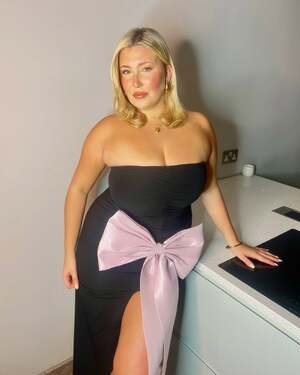 Florence Clara nude 2
