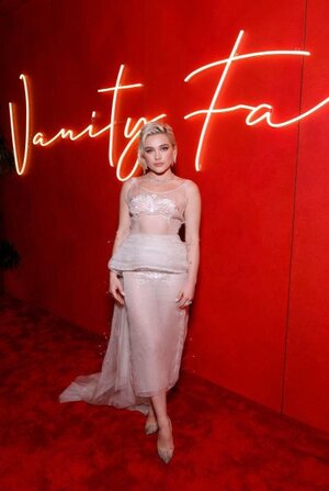 Florence Pugh nude 7