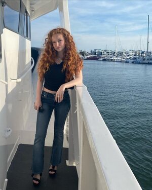 Francesca Capaldi nude 10