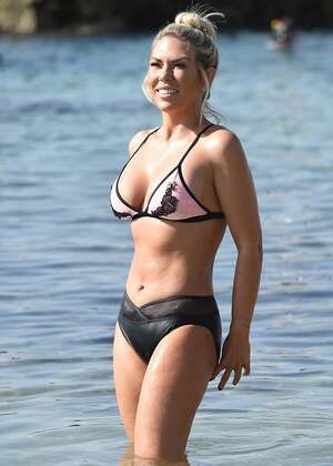 Frankie Essex nude 4