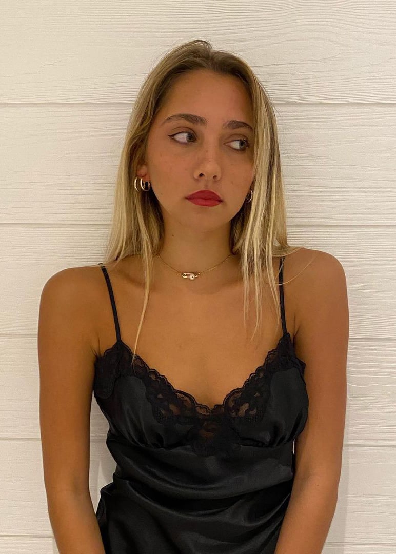 Frankie Stark nude 11