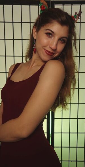 Frivolous Fox nude 5