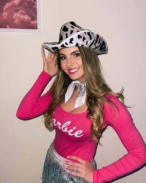 Gabrielle Dunn nude 7