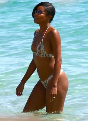 Gabrielle Union nude 9