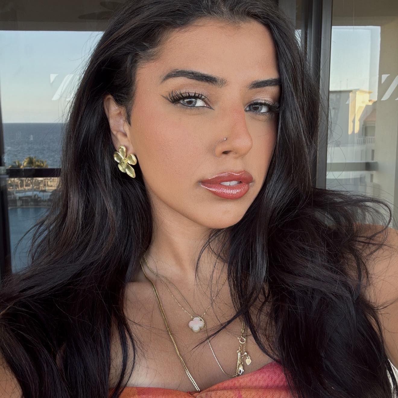 Gal Akbari nude 6