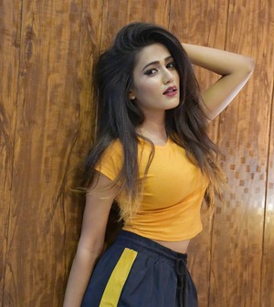 Garima Chaurasiya nude 10