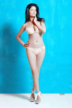 Gehana Vasisth nude 1