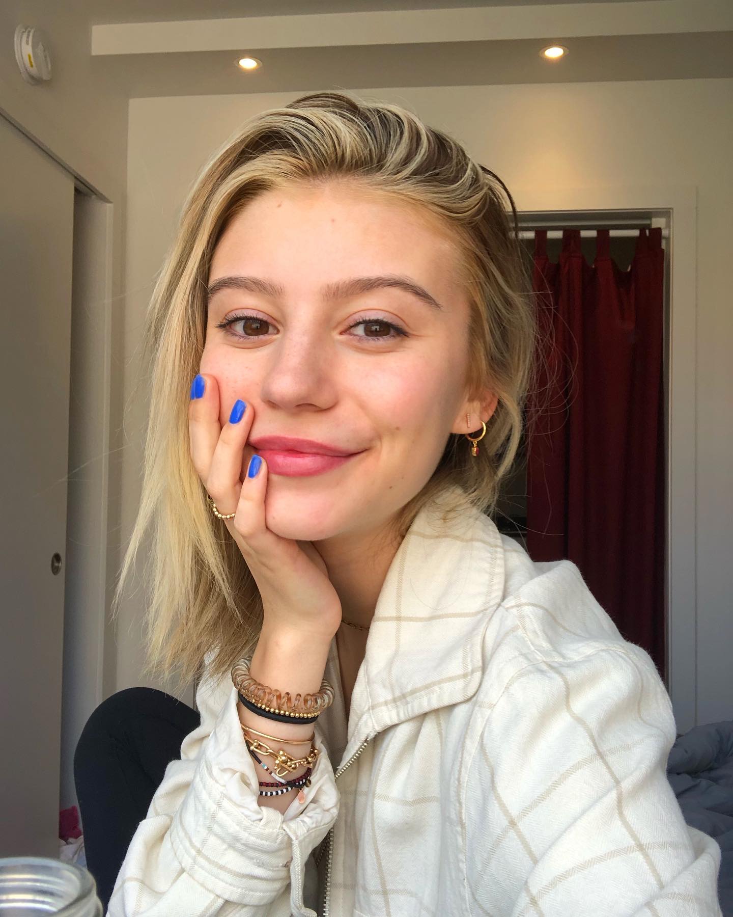 Genevieve Hannelius nude 7
