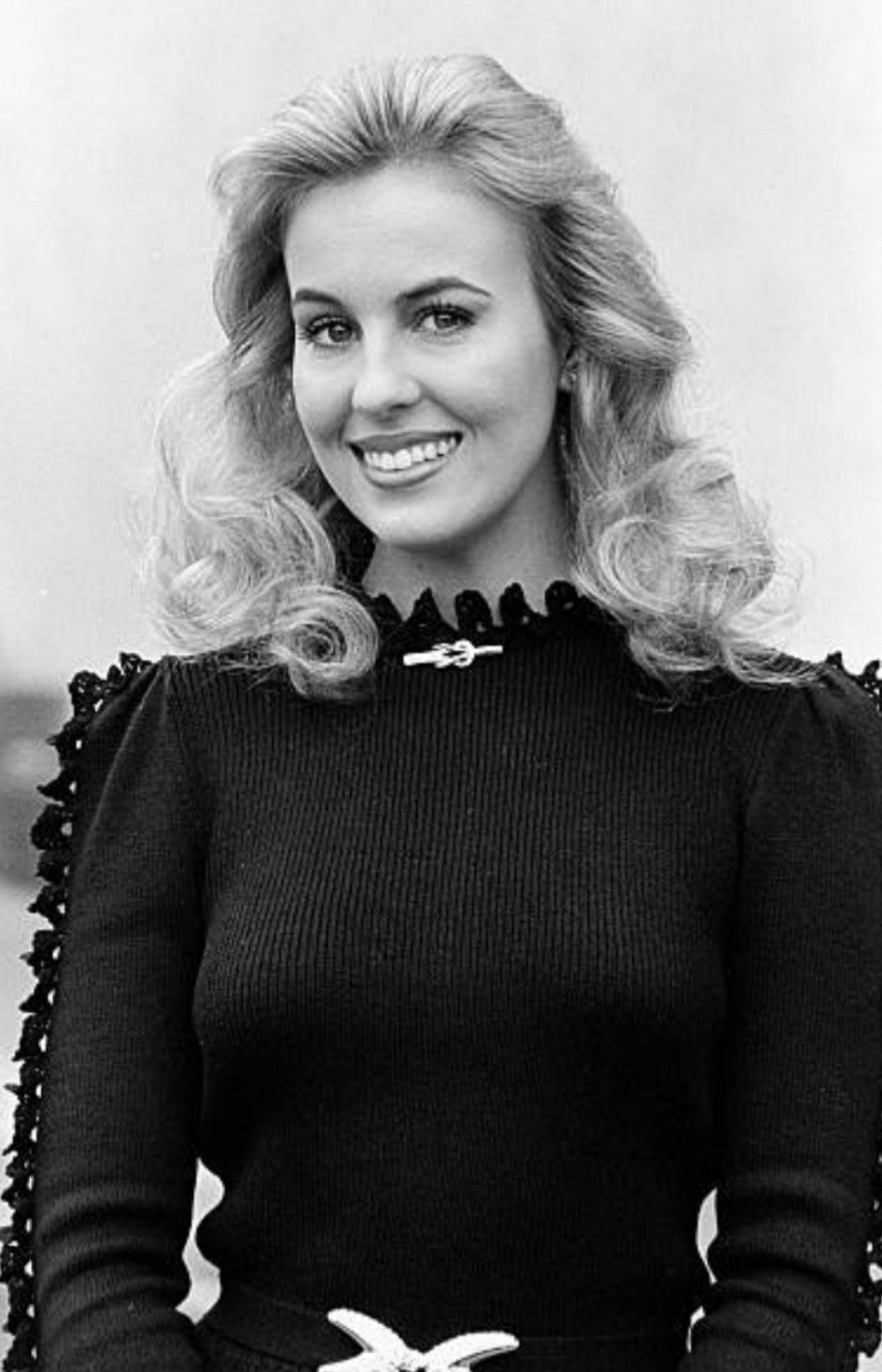 Genie Francis nude 11
