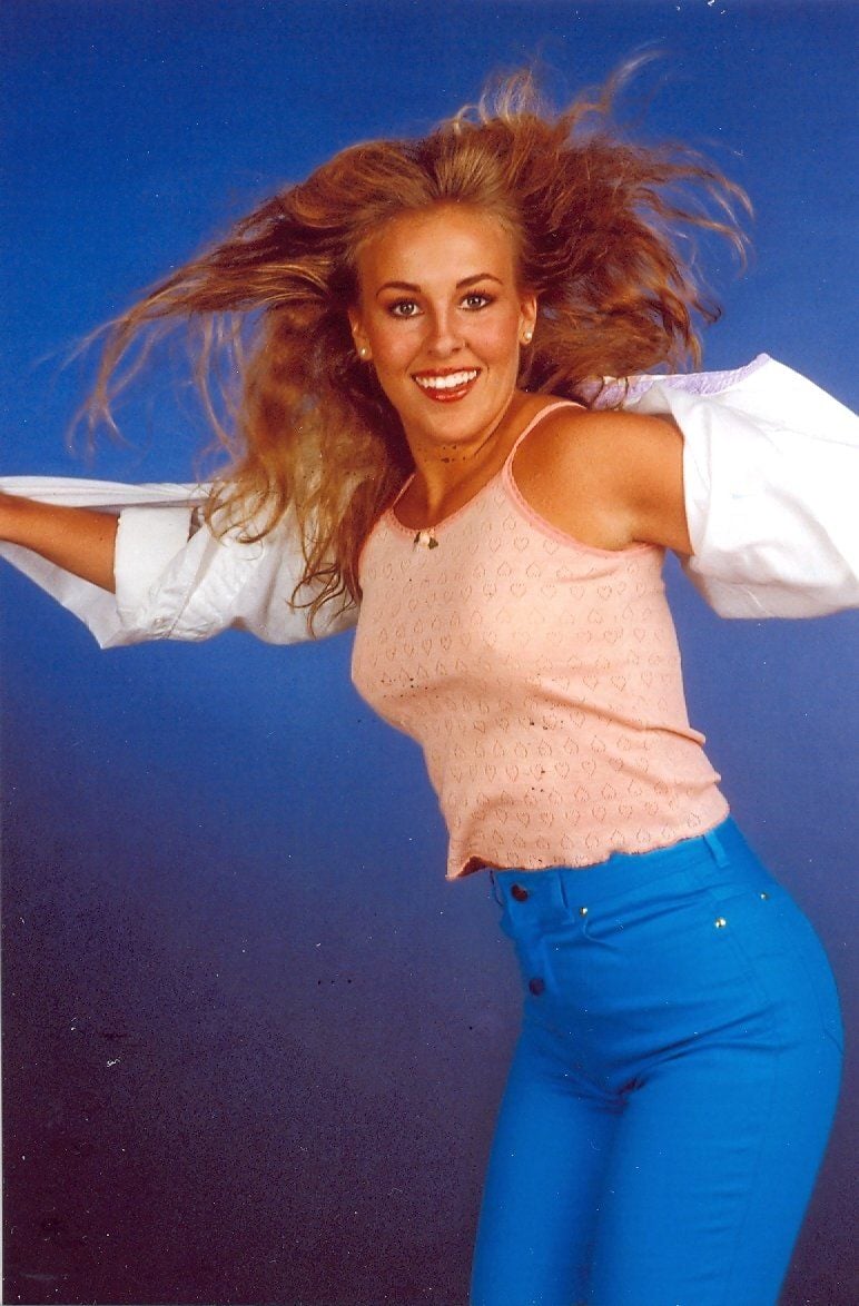Genie Francis nude 2