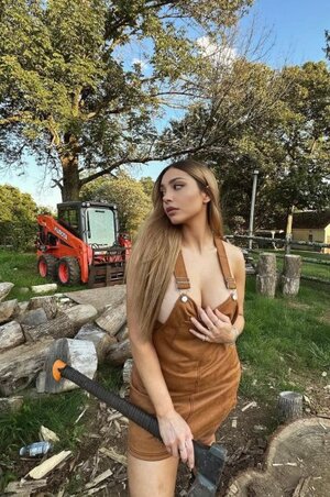 Gia Armani nude 6