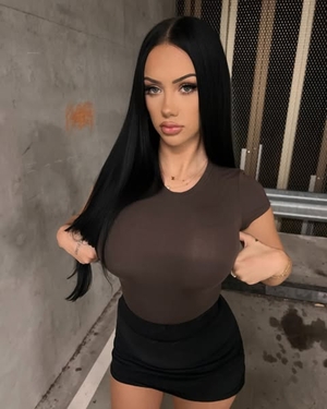 Gia Flame nude 3