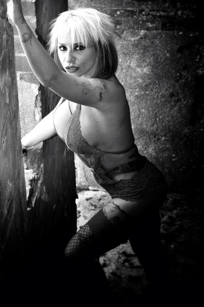 Gina Snake nude 12