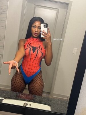 Gina Wap nude 3