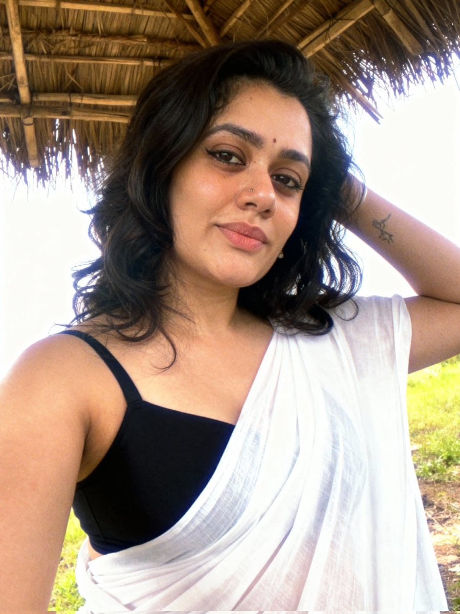 Girija Oak nude 11