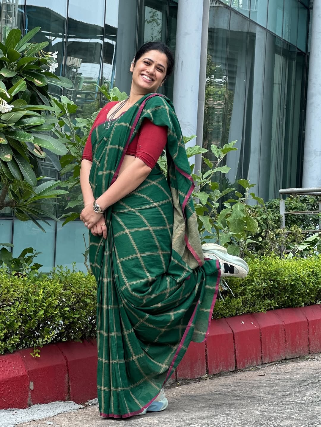 Girija Oak nude 3
