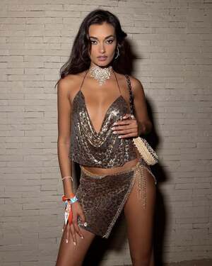 Gizele Oliveira nude 11