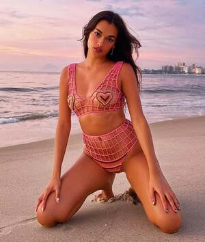 Gizele Oliveira nude 6