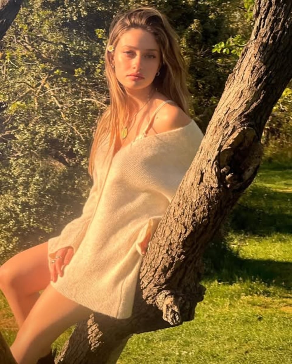 Gizem Kusku nude 2