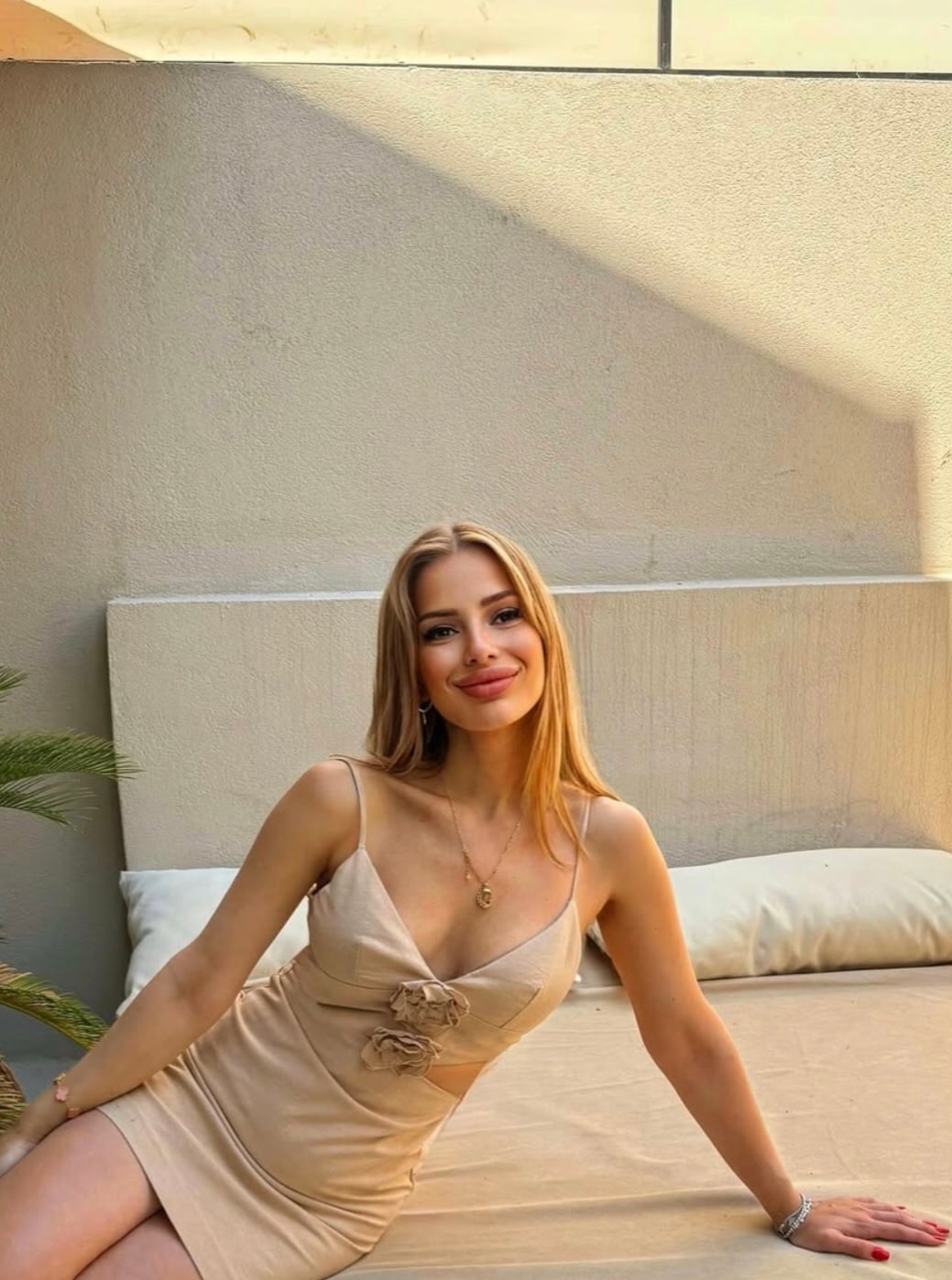 Gizem Sen nude 8